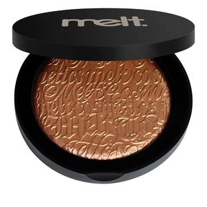 Melt cosmetics highlighter in Nova